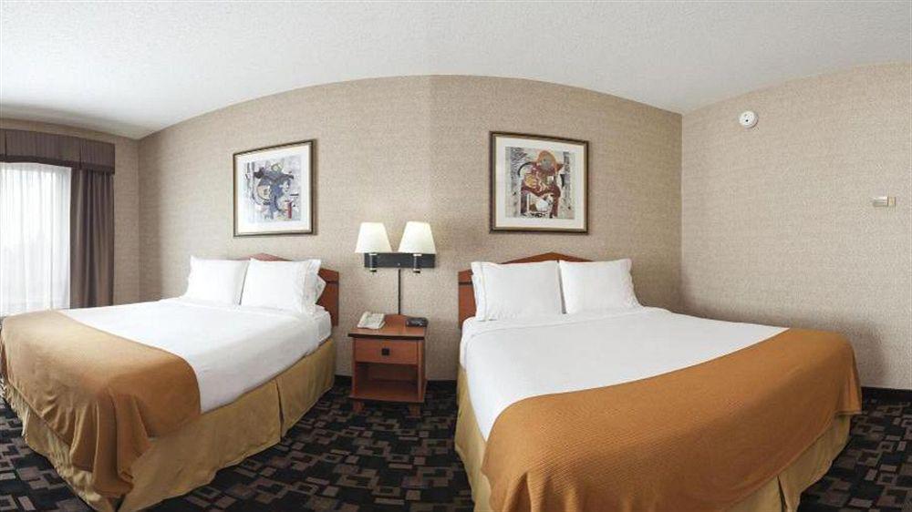 Comfort Inn & Suites Greenwood near University Exterior foto